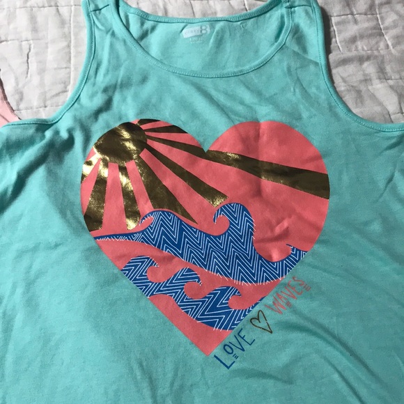 2 girls tops from Crazy 8 - Picture 2 of 3